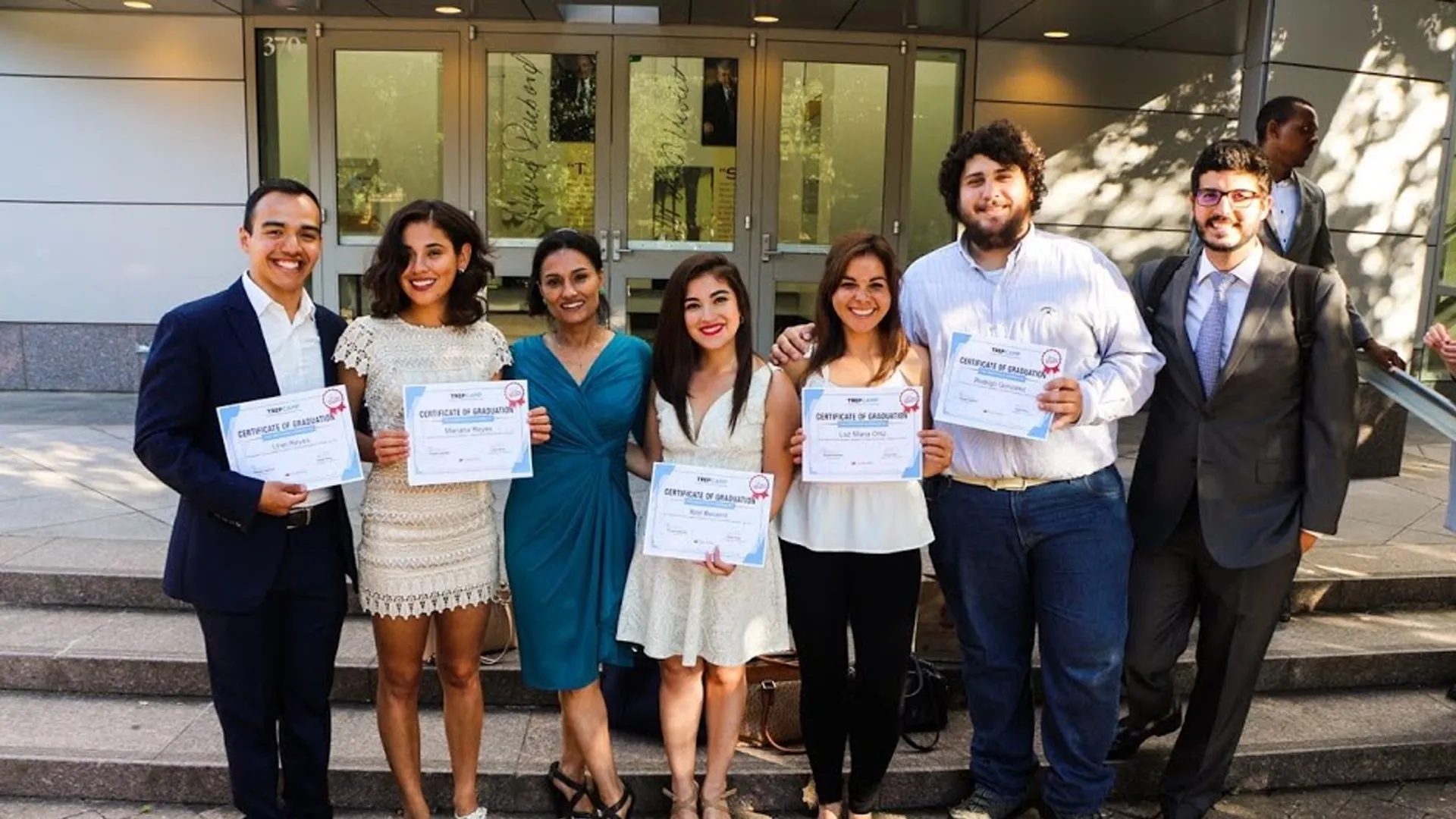 Alumna del tec gana beca internacional