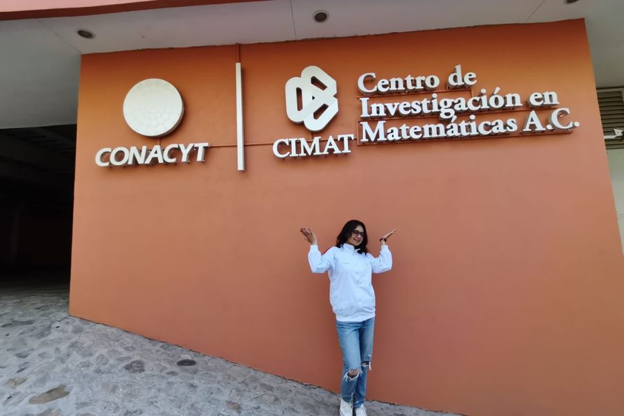 Camila Cuevas en CIMAT.