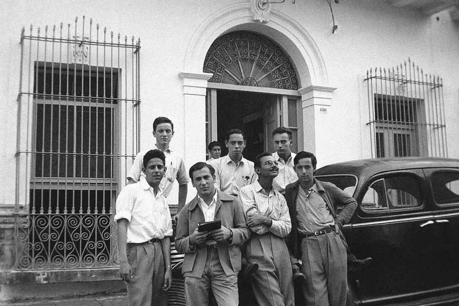 Los primeros alumnos sumaron 350 en el inicio del Tec de Monterrey en 1943.