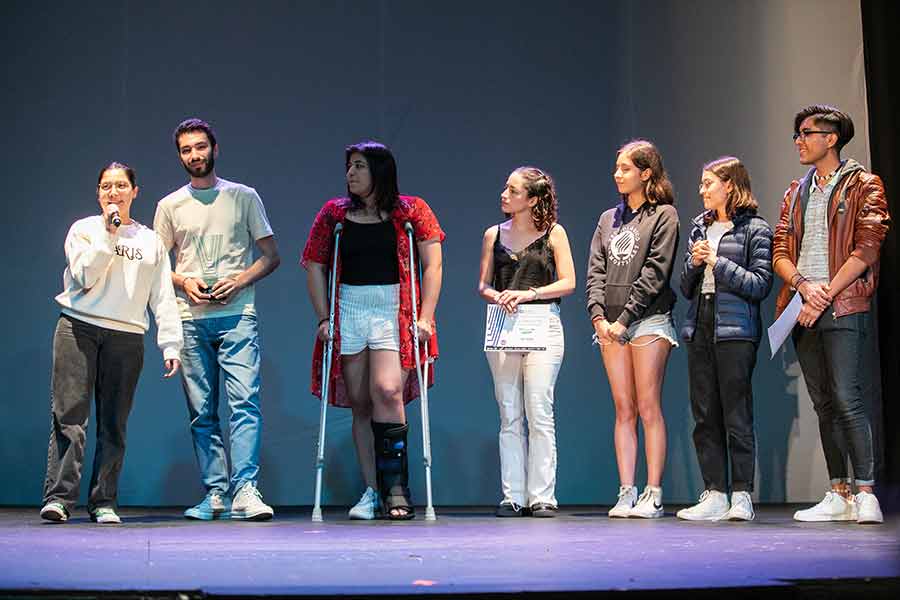 Alumnos del campus Querétaro que realizaron el cortometraje ganador en la categoría documental.