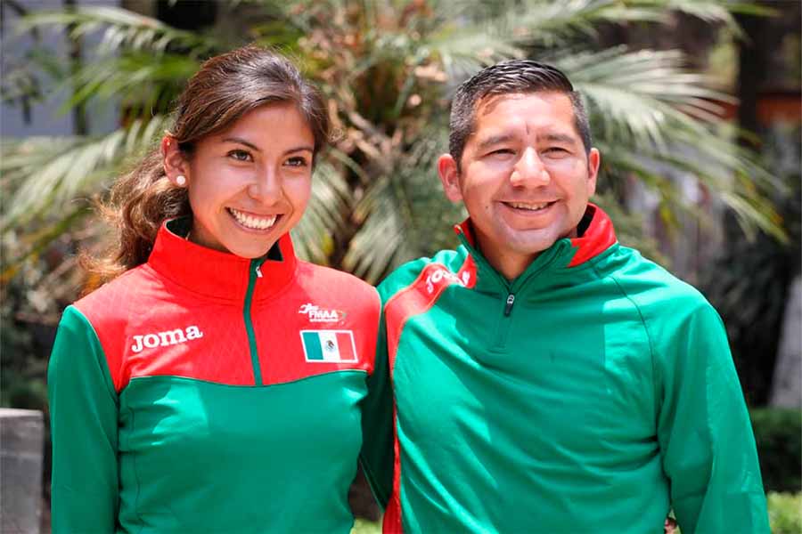 ¡Impone marca mexicana! egresada de Santa Fe hace historia en los 10K