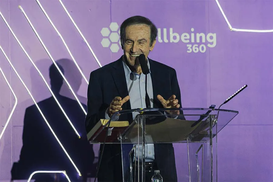el periodista argentino Andrés Oppenheimer