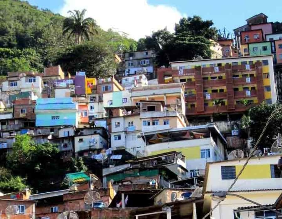 Las favelas, un tipo de vivienda vernácula de Brasil