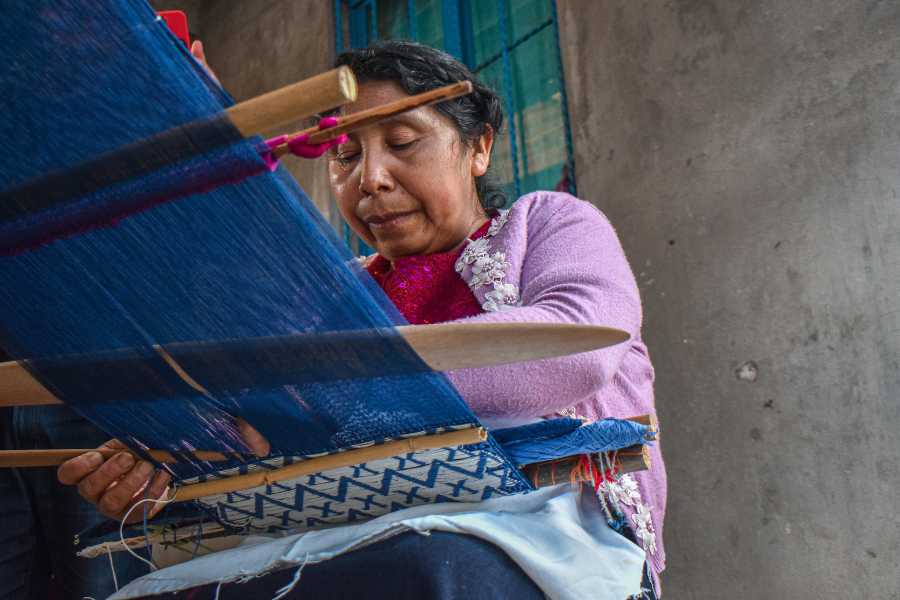 Proceso del telar de cintura maya en Chiapas