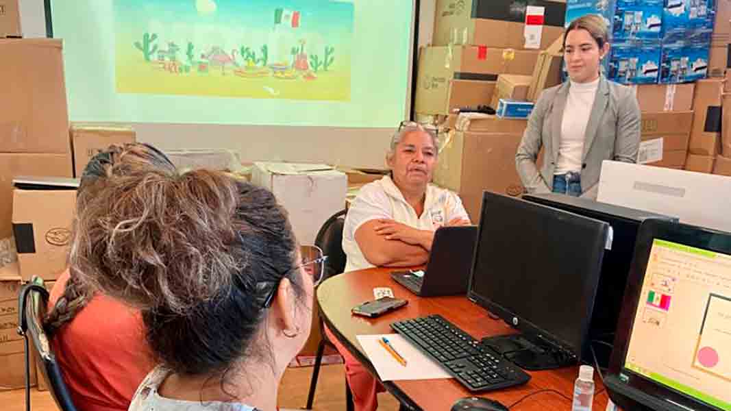 Estudiantes del Tec Guadalajara colaboran con el banco de alimentos en la iniciativa banco de empleo para que gente de escasos recursos obtenga trabajo.