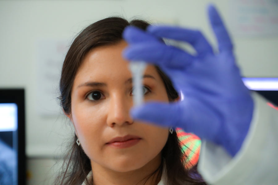 Johana Bolívar estudia un doctorado en Biotecnología en el Tec.
