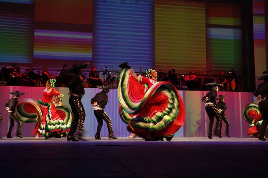 Compañía de danza folclórica Raíces del campus Monterrey