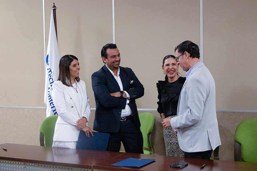 Tec Guadalajara firmó convenio para impulsar labor social con GAP, Grupo Aeroportuario del Paciífico.