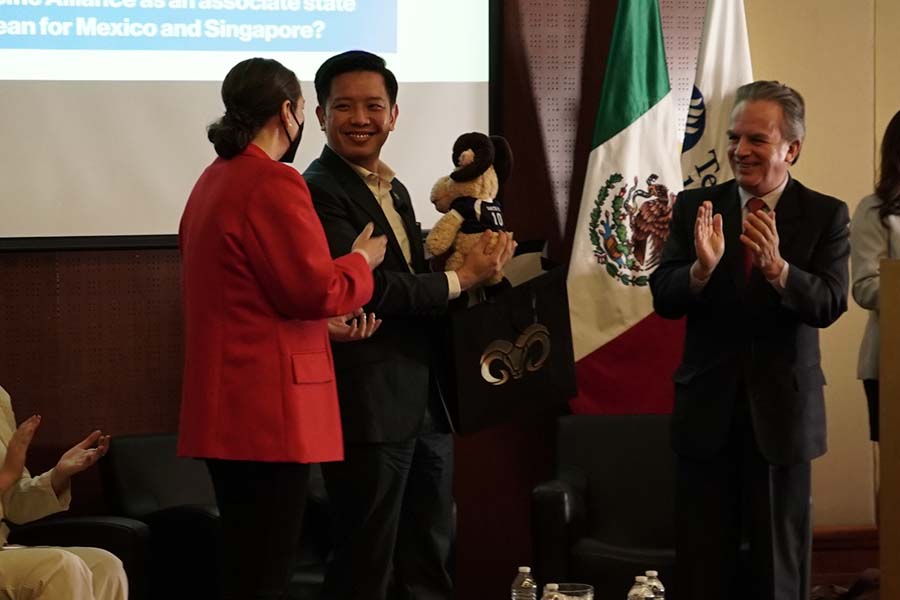 Comparte Ministro de Singapur la importancia de la relación con México