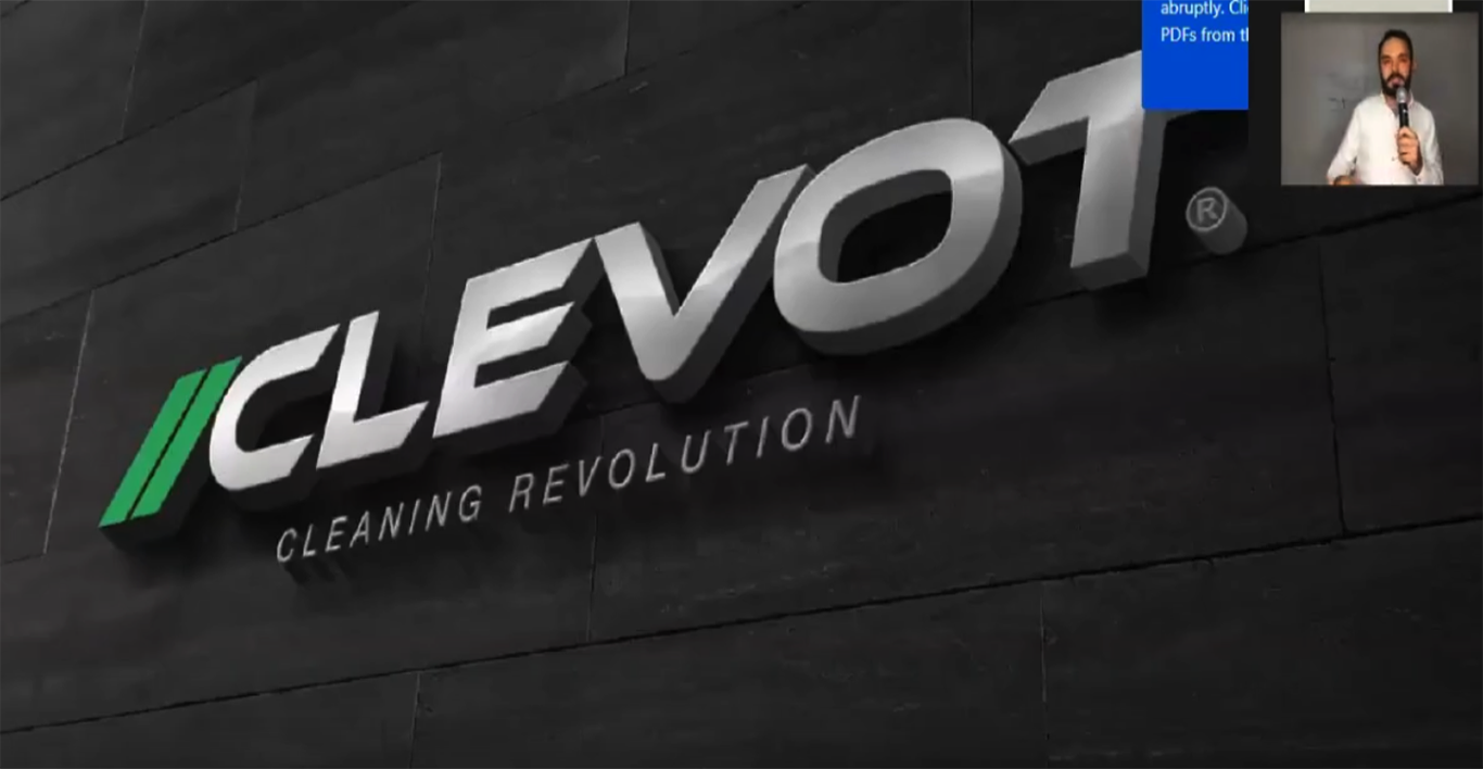 Emprendedores de Clevot muestran su innovación en materia de limpieza industrial de bandas transportadoras.