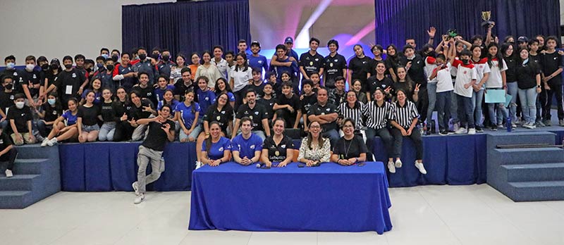 Estudiantes de la PrepaTec Cuernavaca fomentaron con el evento de robótica Robo Blasters, el interés por la ciencia y tecnología en niños de 8 a 14 años del Estado de Morelos.