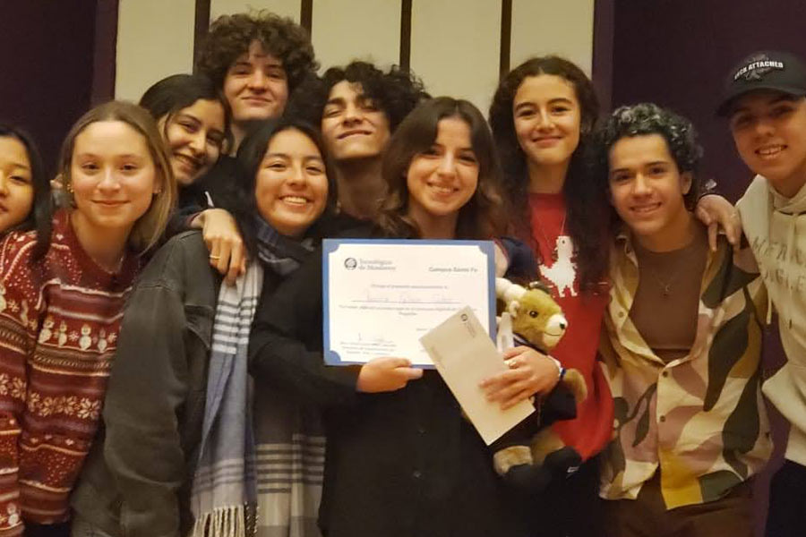 estudiante de PrepaTec Santa Fe recibe primer lugar en concurso de discursos de PrepaTec