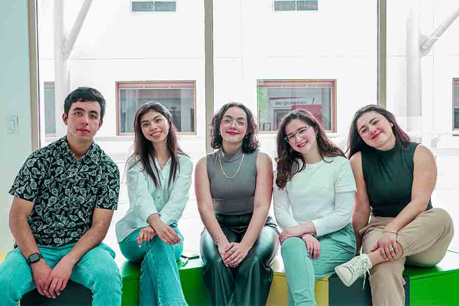 Éxito del Equipo de Estudiantes del Tec de Monterrey en Concurso de Consultoría Empresarial
