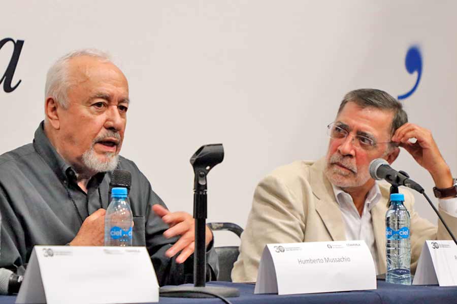 El periodista y escritor René Delgado también fue parte de las mesas de homenaje a Humberto Musacchio.
