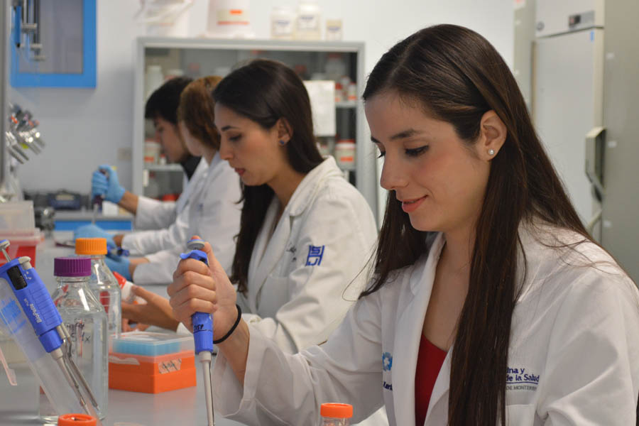 La Escuela de Medicina y Ciencias de la Salud del Tec cuenta con áreas de investigación enfocadas a la innovación en salud.