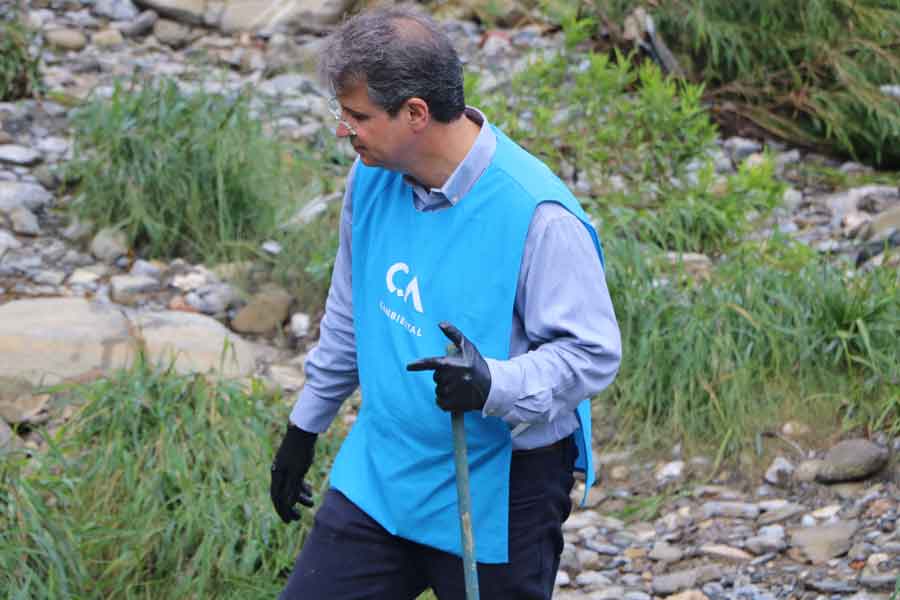 José Antonio Torre fue voluntario en la jornada de limpieza del Arroyo Seco.