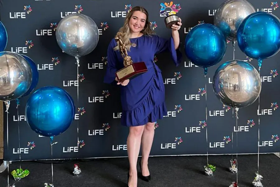 Karol García ganadora del Borrego de Oro en la Premiación LiFE 2022.