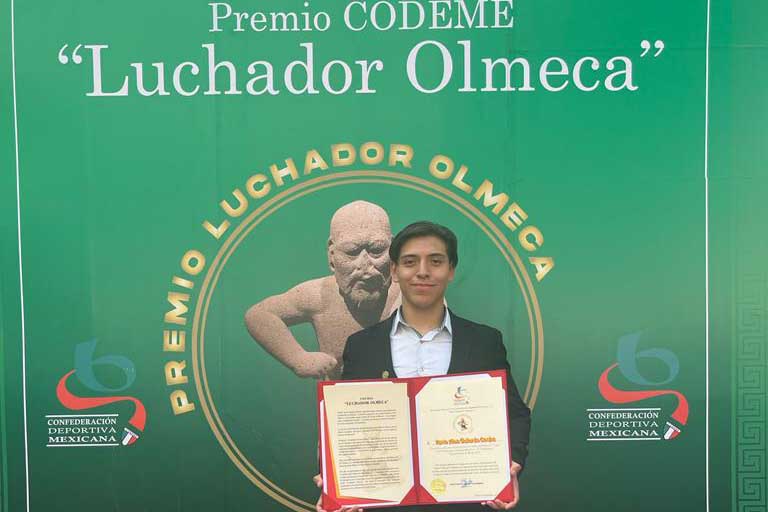 ¡Luchador Olmeca! Alumno del Tec recibe premio por logros en Wushu. Noticias en tiempo real