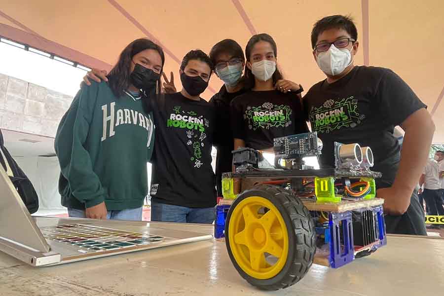 Laberinbot, primer robot autónomo desarrollado en campus Chiapas