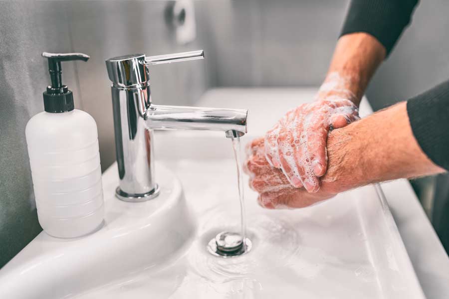 El lavado de manos ha sido una medida de prevención a lo largo de la pandemia.