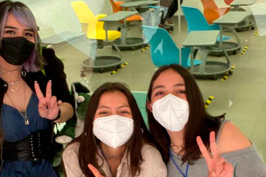 Jennifer ha participado en varios concursos de ciencias