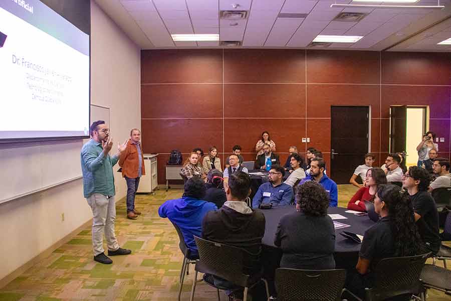 Mesas de diálogo sobre inteligencia artificial en el Tec Guadalajara.