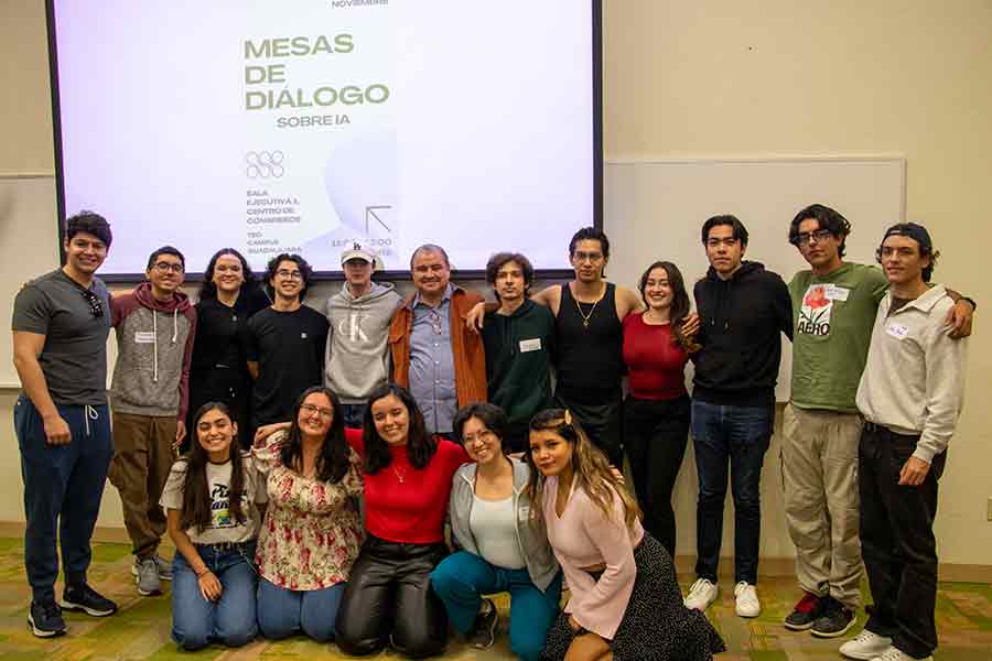 Mesas de diálogo sobre inteligencia artificial en el Tec Guadalajara.
