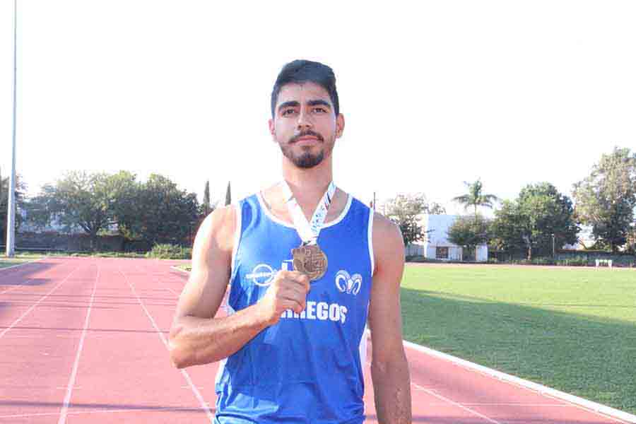 Miguel Ramírez ganó la medalla de oro en el decatlón.
