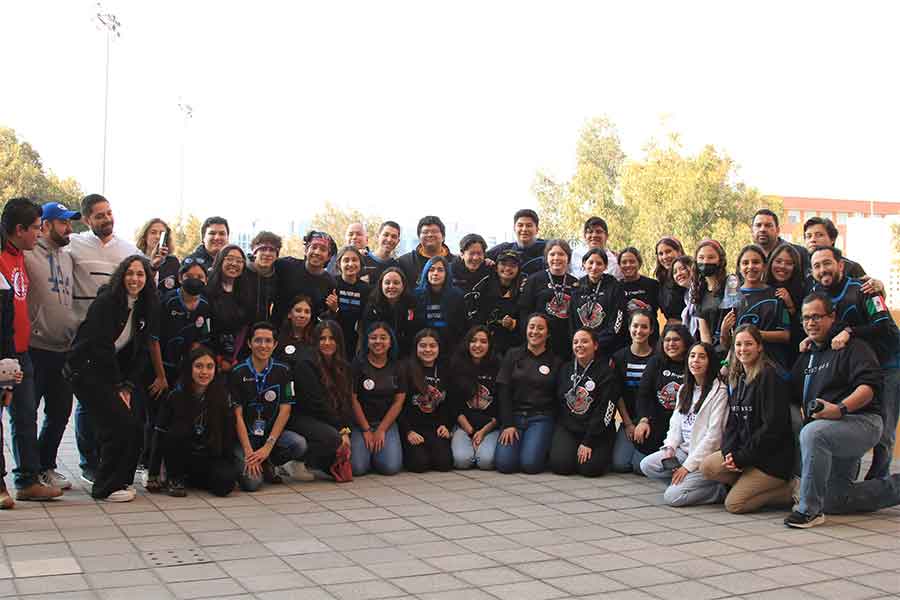 Estudiantes de PrepaTec participan en competencia internacional de robótica