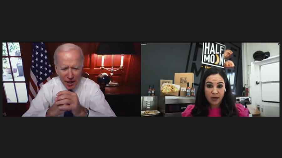 Pilar en la videollamada con Joe Biden