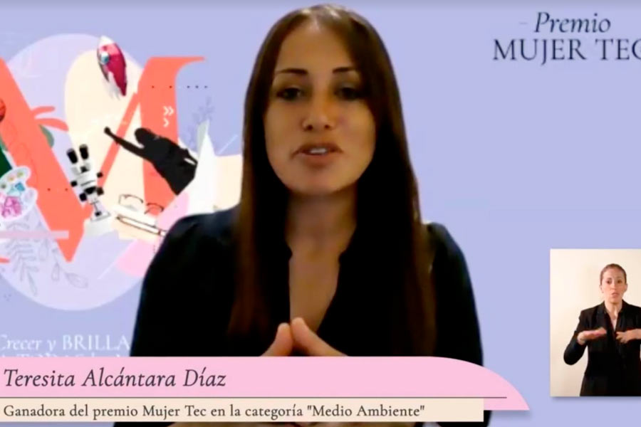 Teresita Alcantara fue reconocida con el Premio Mujer Tec 2021.