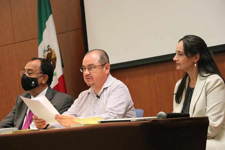 Profesor del Tec Guadalajara presentó libro sobre pymes y ciudadanía empresarial.