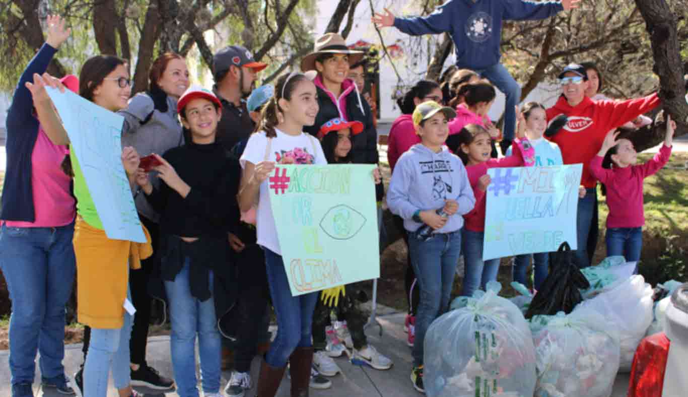 Plogging -recolección de basura- con una comunidad de niñ@s