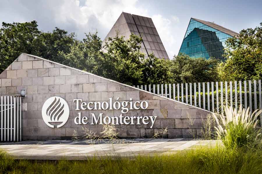 Tecnológico de Monterrey.