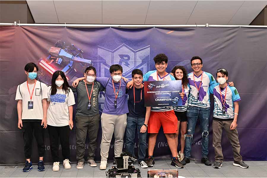 Alumnos de Tec Santa Fe se llevan 1er lugar en competencia de robótica