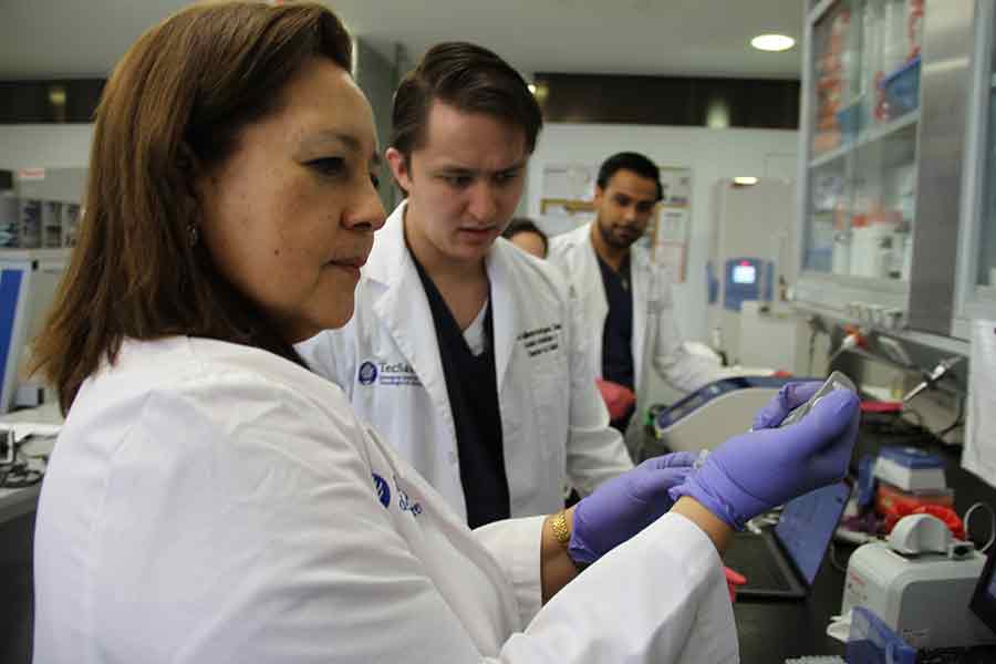 Rocío Ortiz, de la Escuela de Medicina y Ciencias de la Salud del Tec