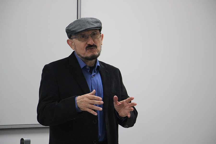 Rolando Leal ha impartido clases en el Tec por 45 años.  