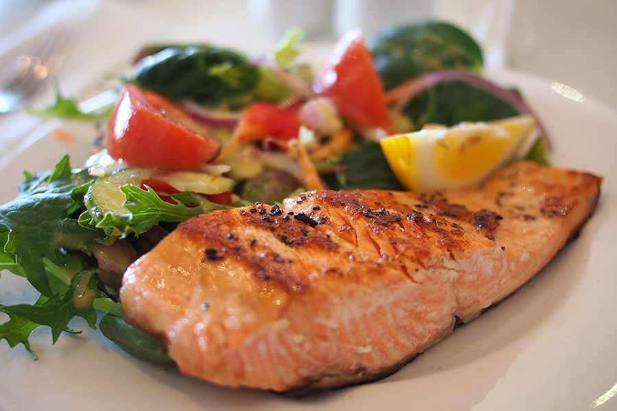 El platillo ideal debe tener alimentos de diferentes tipos.
