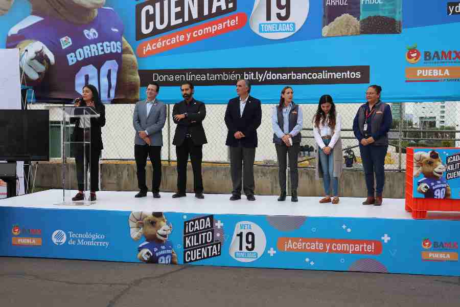La comunidad de campus Puebla se compromete a reunir 19 toneladas de arroz y frijol