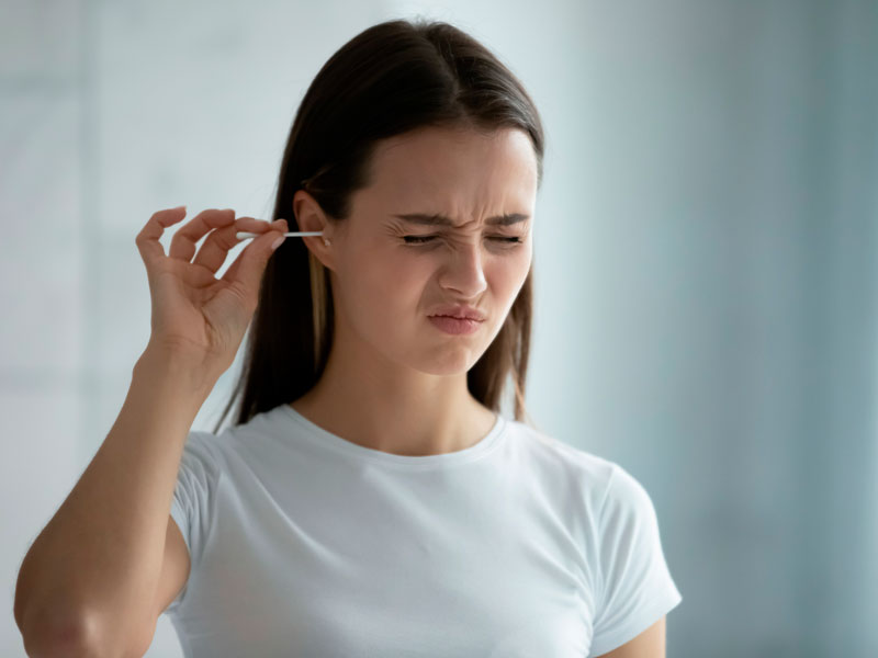 Se recomienda no interna limpiar la parte interna del oído ya que la podemos dañar.