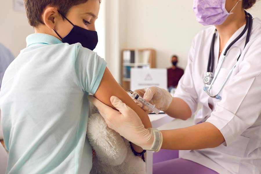 La vacuna Pfizer es la aprobada en México para los menores de edad.