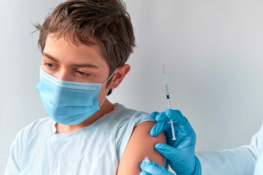 Los laboratorios que producen las vacunas anti COVID enfocan sus esfuerzos para proteger a la población pediátrica.