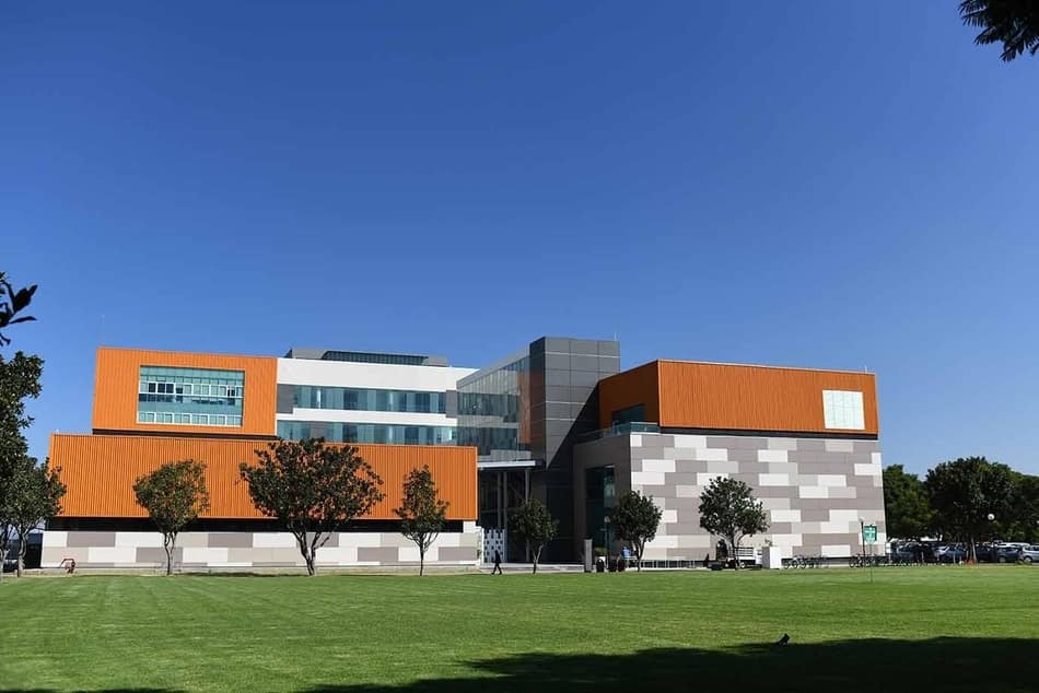 El Edificio de Ingeniería, Arquitectura y Diseño (EIAD) es el espacio del Tec, campus Guadalajara, equipado para especialmente para estas carreras