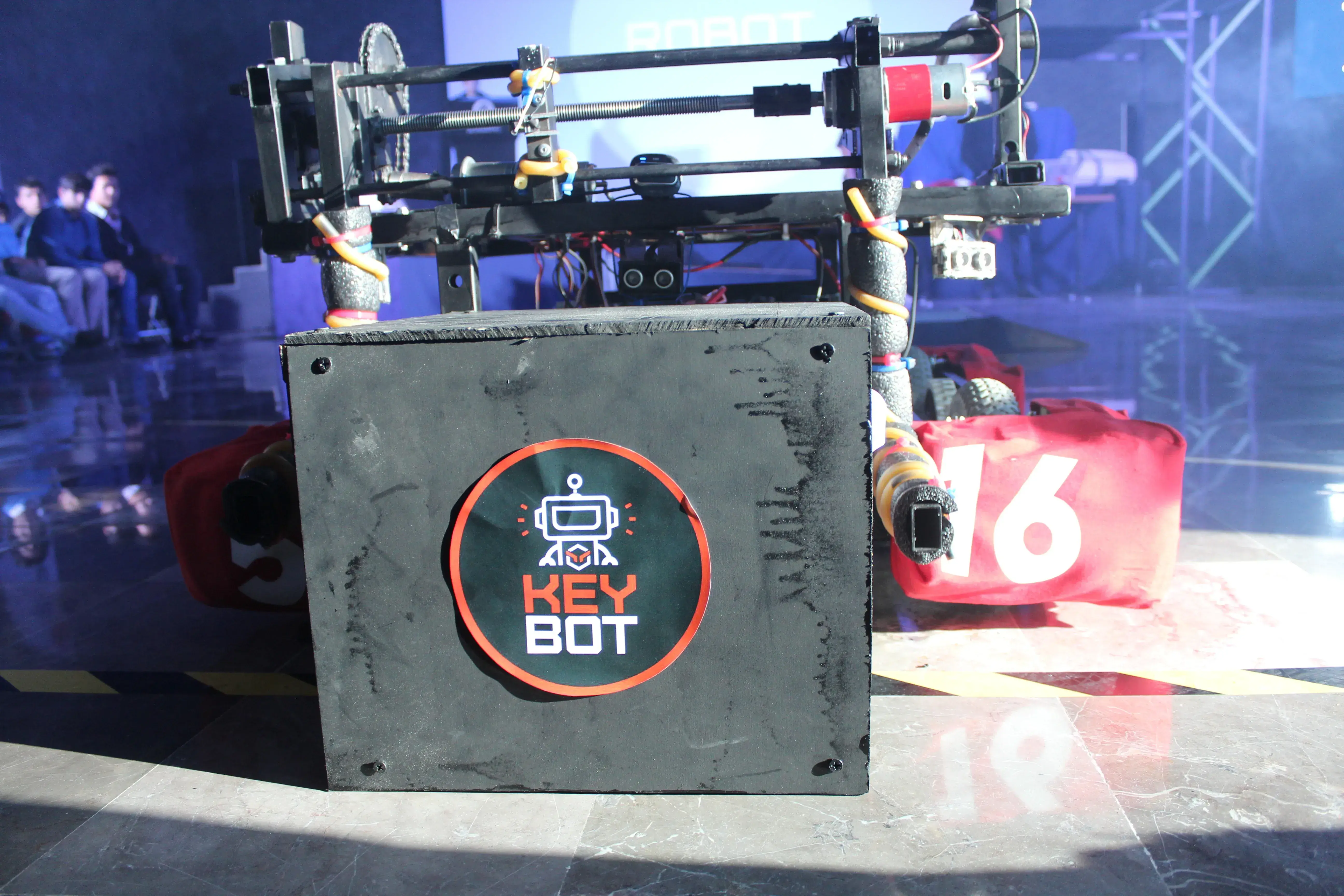 Robot