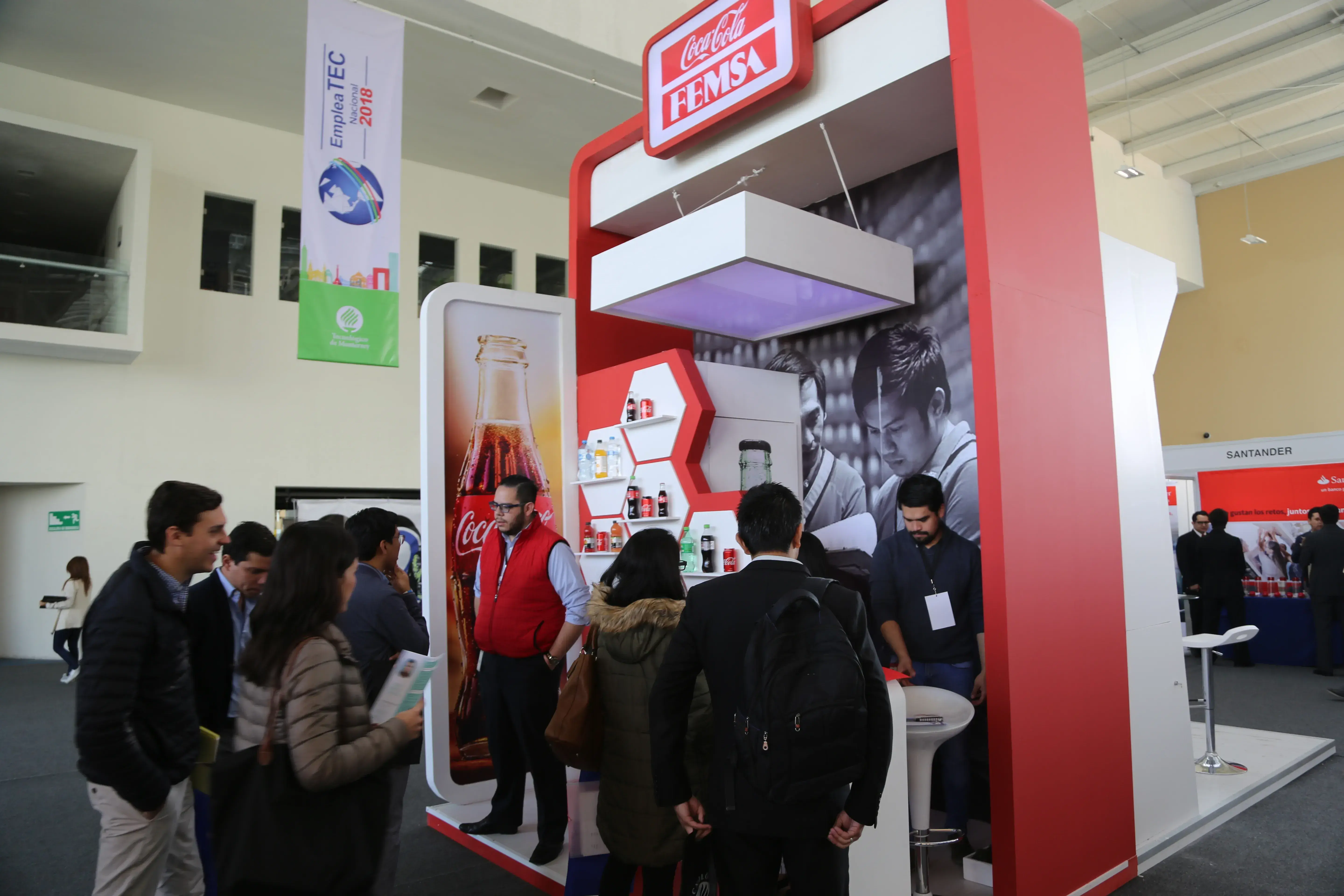 Stand de FEMSA.