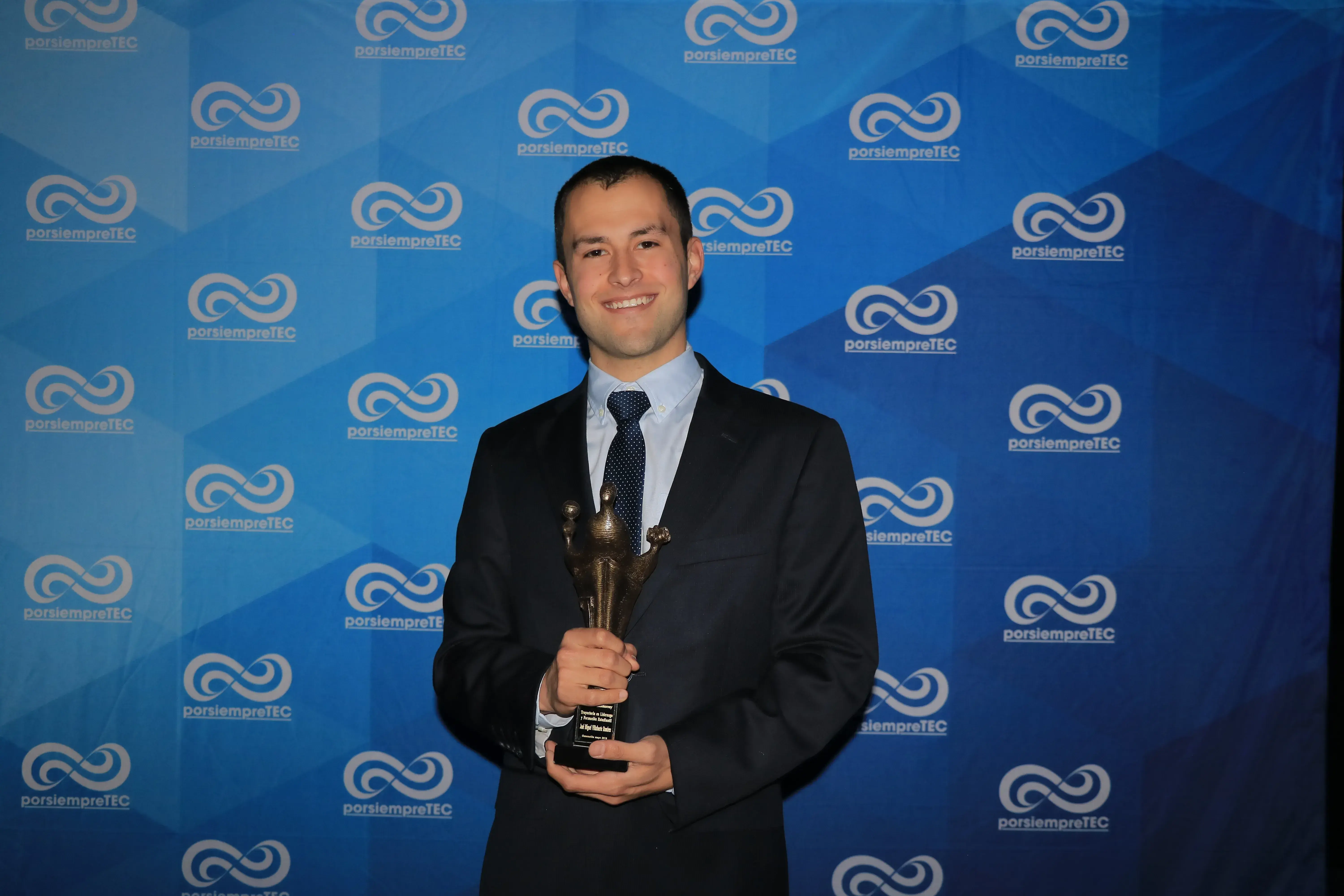 alumno ganador