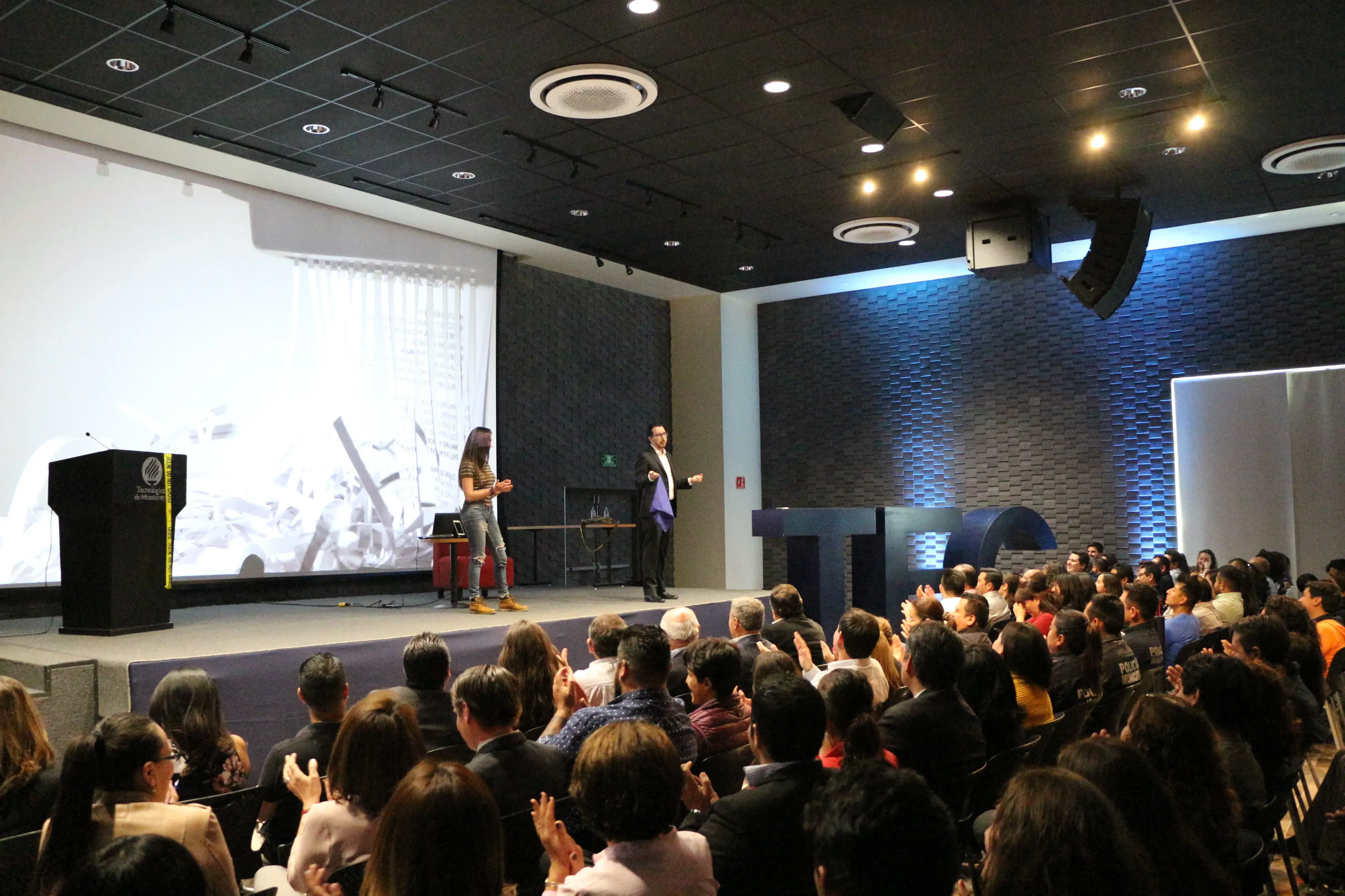 Conferencia Cibercrimen ¿Cómo opera?