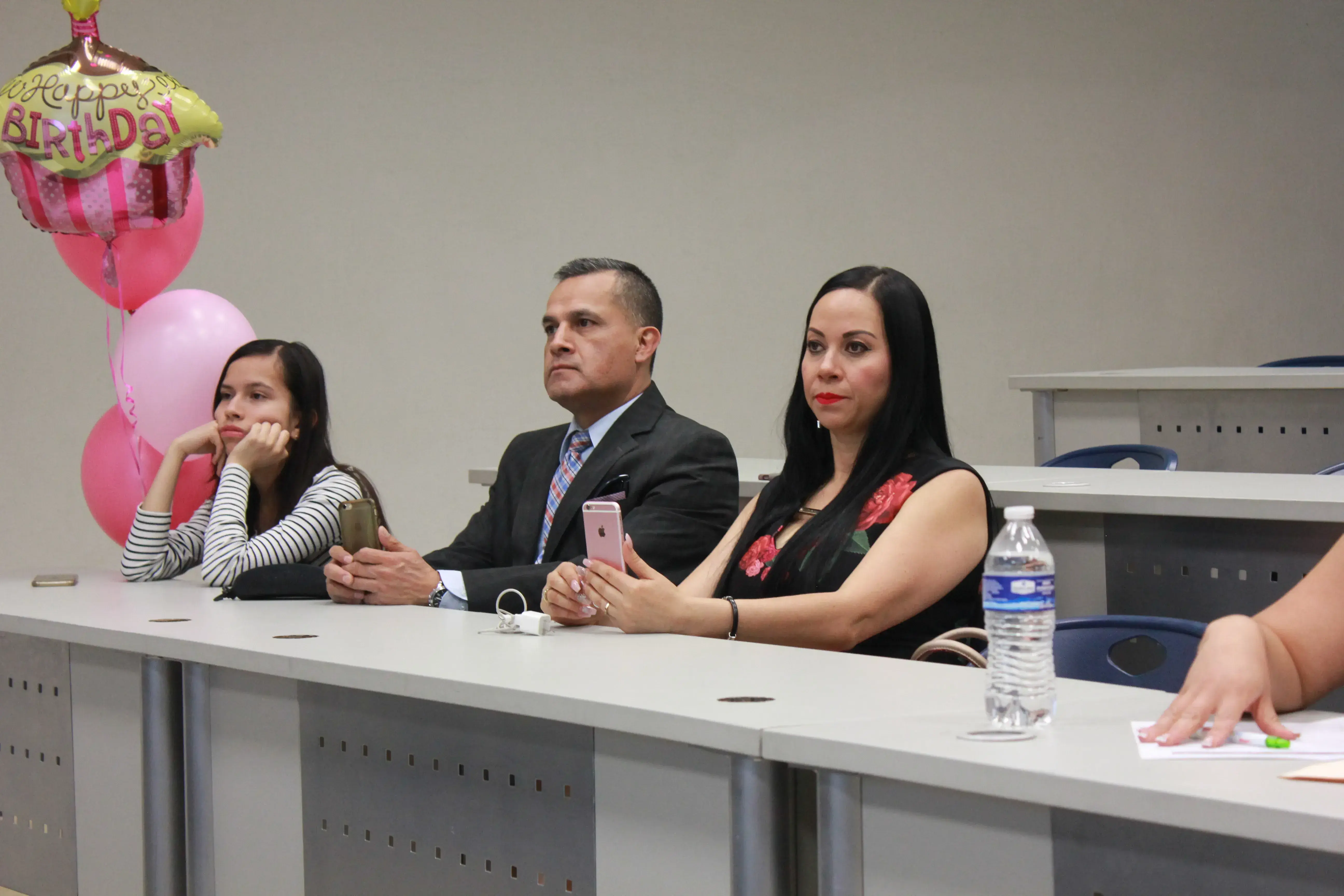 alumno exponiendo 
