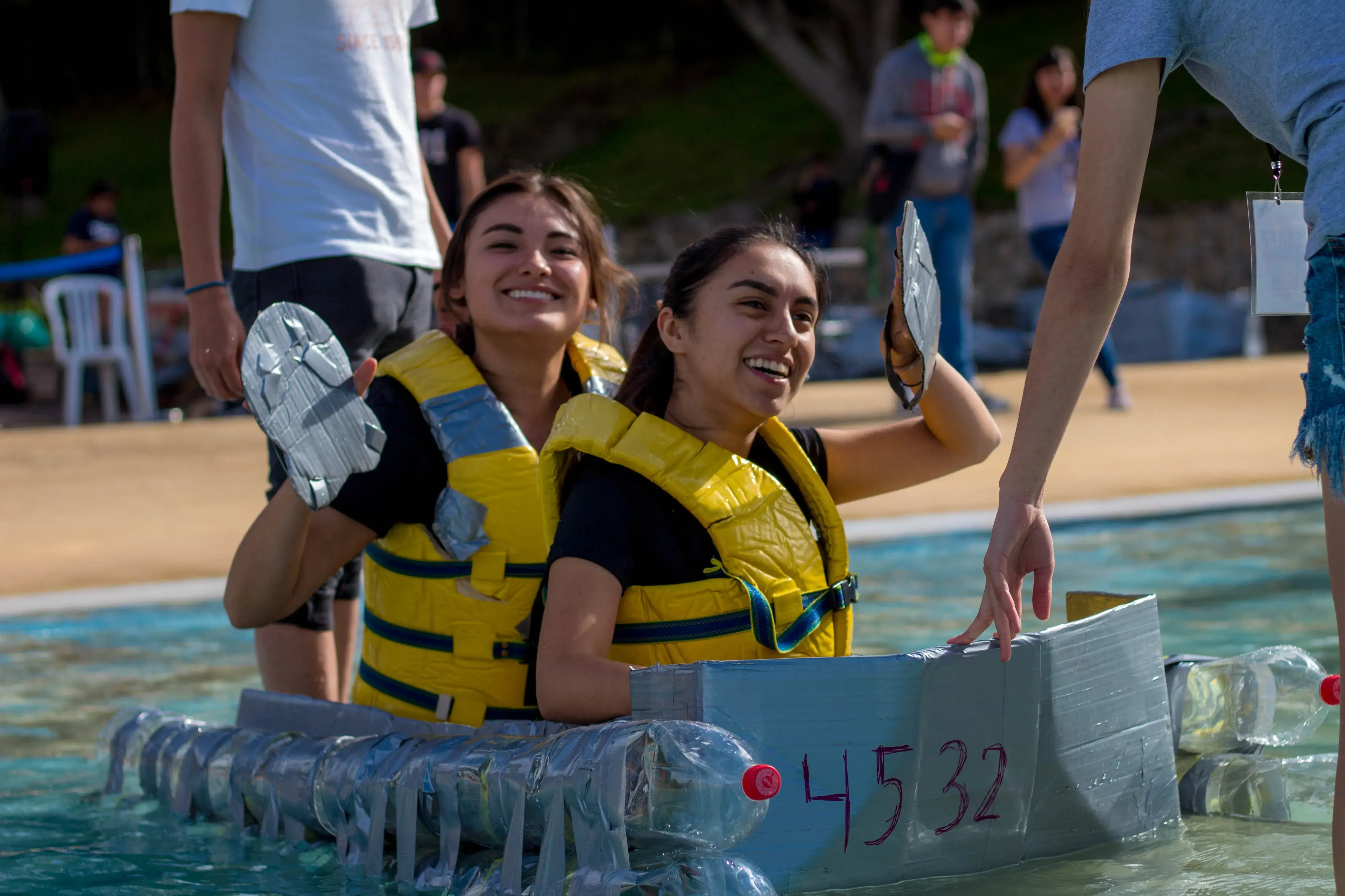 La Regata Industrial organizada por la Sociedad de Alumnos de Ingeniería Industrial y de Sistemas (SAIIS), se llevó a cabo en las instalaciones del parque acuático Ixtapan de la Sal en el Estado de México.