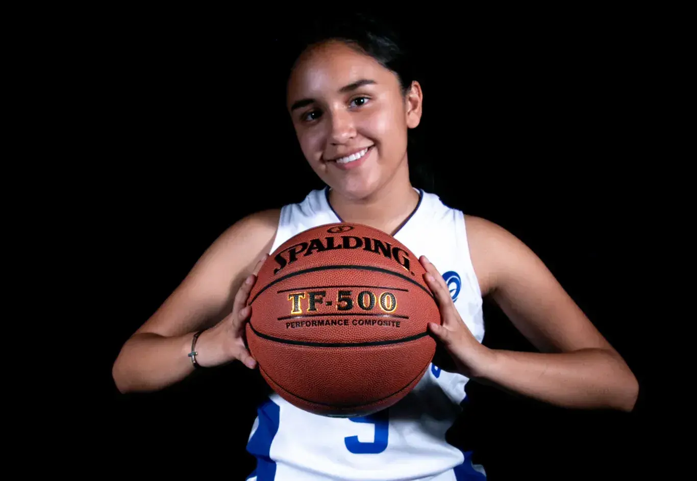 Integrante del equipo femenil de baloncesto